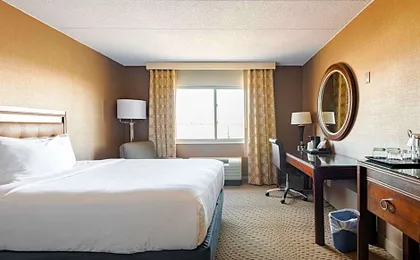 Wyndham Omaha/West Dodge
