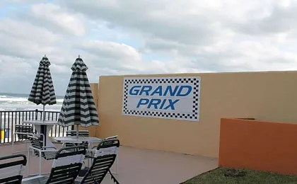 Grand Prix Hotel