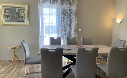 Spacious renovated apartment Marousi KAT