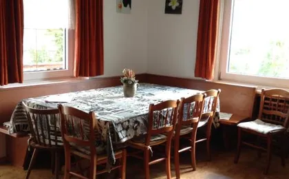 Saskia Residence