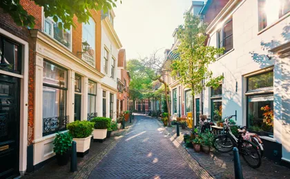 Haarlem self-guided audio tour app with historic centre walk