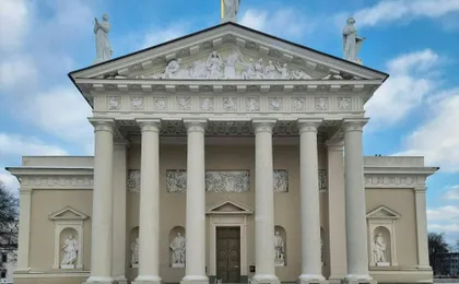 Crypts of Vilnius Cathedral guided tour