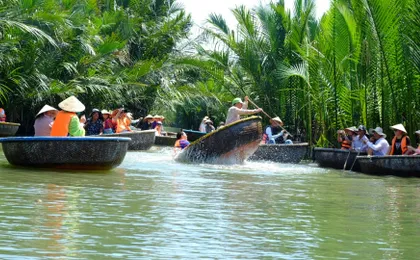 Cooking class with market tour and coconut forest basket boat ride