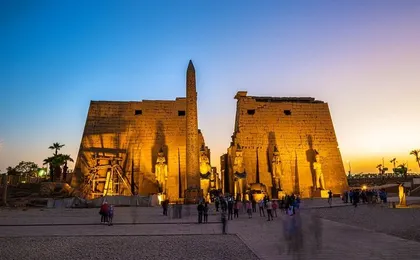 2 Days Trip Luxor from Hurghada with Hot Air Balloon and Felucca