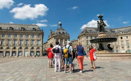 Walking English and French tour of Bordeaux