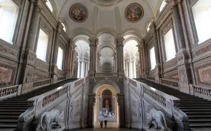 2-Hour Small Group Tour of Caserta Royal Palace