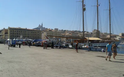 Guided walking tour of Marseille