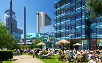 Manchester hop-on hop-off sightseeing bus tour