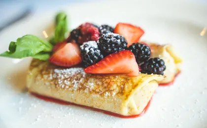 Champagne brunch cruise on Willamette river