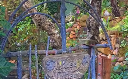 Carmel-by-the-Sea off-the-beaten-path self-guided audio tour