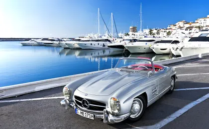 Day trip to Mijas, Marbella and Puerto Banus from Malaga