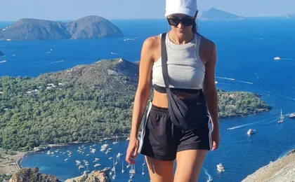 Guided hike to the great crater of Vulcano Island