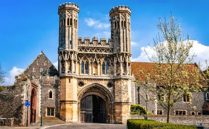 The best of Canterbury city walking tour