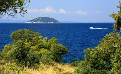 Ticket-only Halkidiki boat trip with Neos Marmaras visit, swimming and lunch