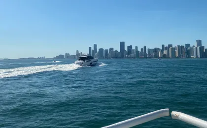 Miami sightseeing cruise of South Beach, Biscayne Bay, & Venetian Islands