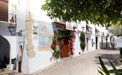 Day trip to Guadalest, Altea and the Algar Waterfalls from Alicante