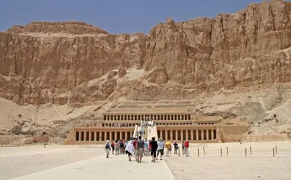 2 Days Trip Luxor from Hurghada with Hot Air Balloon and Felucca
