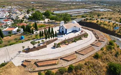4x4 Algarve adventure with salt pans visit and local delicacy tasting
