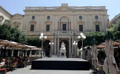 Valletta Walking Tour with Audiovisual Show