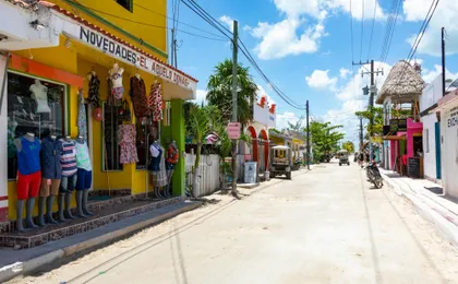 Full-day boat and golf buggy tour of Holbox Island from Chiquila