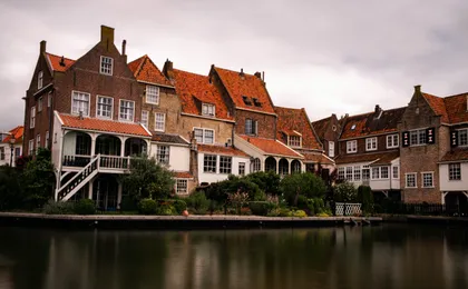 Self guided tour with interactive city game of Alkmaar