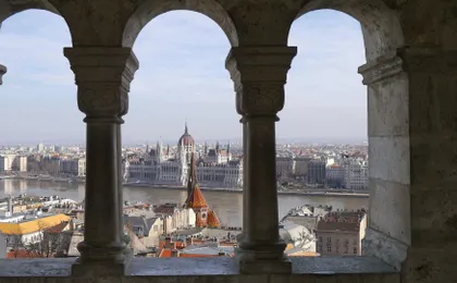 Buda Castle 3-hour tour with a friendly historian