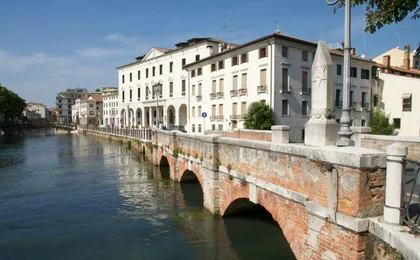 Two-hour guided walking tour of the highlights of Treviso