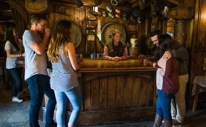 Rotorua to Auckland via Hobbiton movie set with lunch
