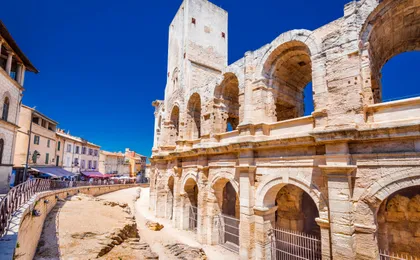 Arles private walking tour