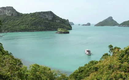 Angthong Marine Park by Speedboat