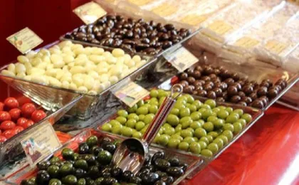 Luberon markets and villages from Aix en Provence