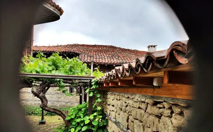 Ultimate self-guided Zheravna walking tour