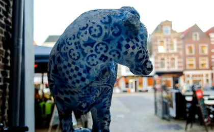 Self-guided Discovery Walk in Delft secret alleys and blue ceramics