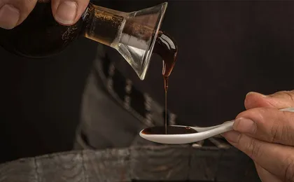 Balsamic vinegar cellar tour with vinegar tasting and aperitif
