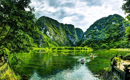 Ninh Binh day tour with Hoa Lu, Trang An and Hang Mua from Hanoi