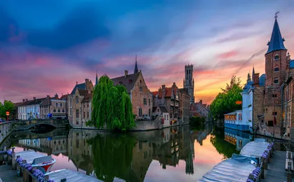 Bruges and Damme day trip with canal boat and windmills