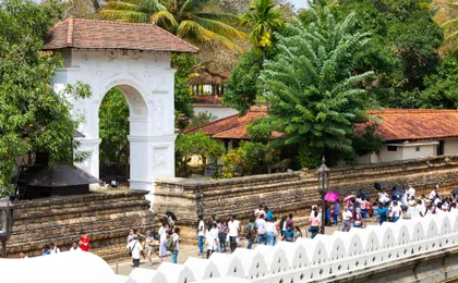 Kandy day tour with temple of the Tooth Relic visit