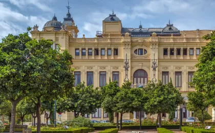 Malaga group walking tour