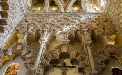 Cathedral-Mosque and Jewish quarter guided tour for small groups