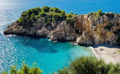 Boat Excursion and Anchoring in the Coves of Altea with Lunch