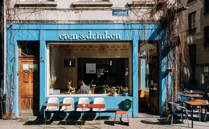 Self guided tour with interactive city game of Antwerp