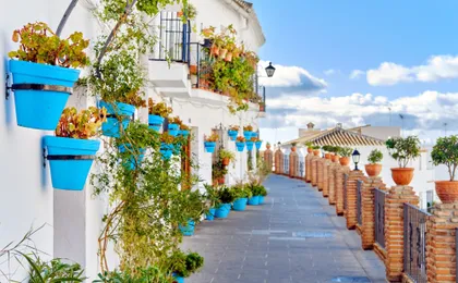 Day trip to Mijas, Marbella and Puerto Banus from Malaga