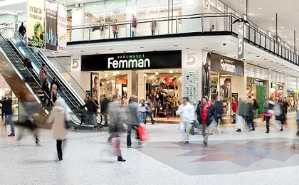 Private Walking Shopping Tour in Gothenburg With Pickup