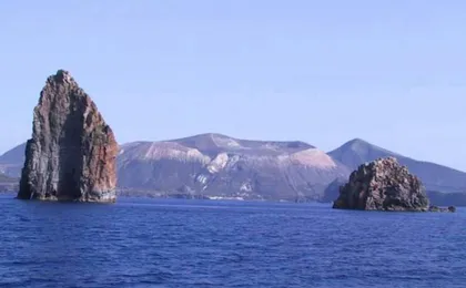 Lipari and Salina boat tour with stops