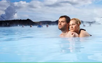Blue Lagoon admission and Northern Lights guided tour in Reykjavik