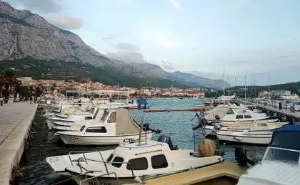 Morning shuttle bus to Makarska