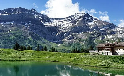 Glacier 3000 bus day trip from Montreux