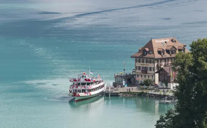 Day ticket for unlimited boat rides on Lake Brienz