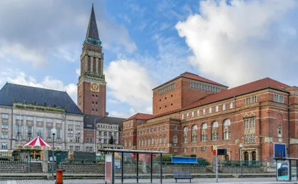 Kiel city highlights walking tour with a local