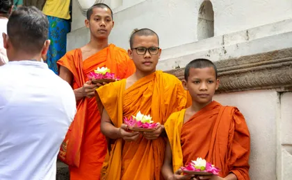 Kandy day tour with temple of the Tooth Relic visit